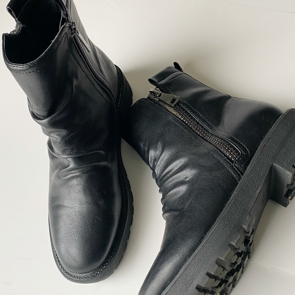 Kurt Geiger black ankle boots size W 38